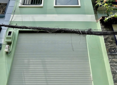 Bán căn hộ dịch vụ HXH Hồ Bá Kiện, Phường 15, Quận 10