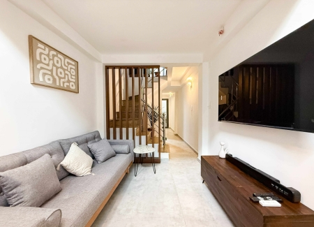 Bán nhà đường vĩnh viễn quận 10, cách mặt tiền 20m