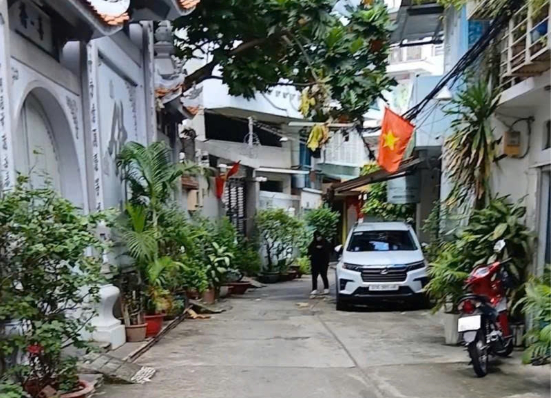 B&aacute;n nh&agrave; hẻm xe hơi CMT8 Quận 10 &ndash; L&ocirc; g&oacute;c 2 mặt tho&aacute;ng, 2PN, gi&aacute; chỉ 7.7 tỷ