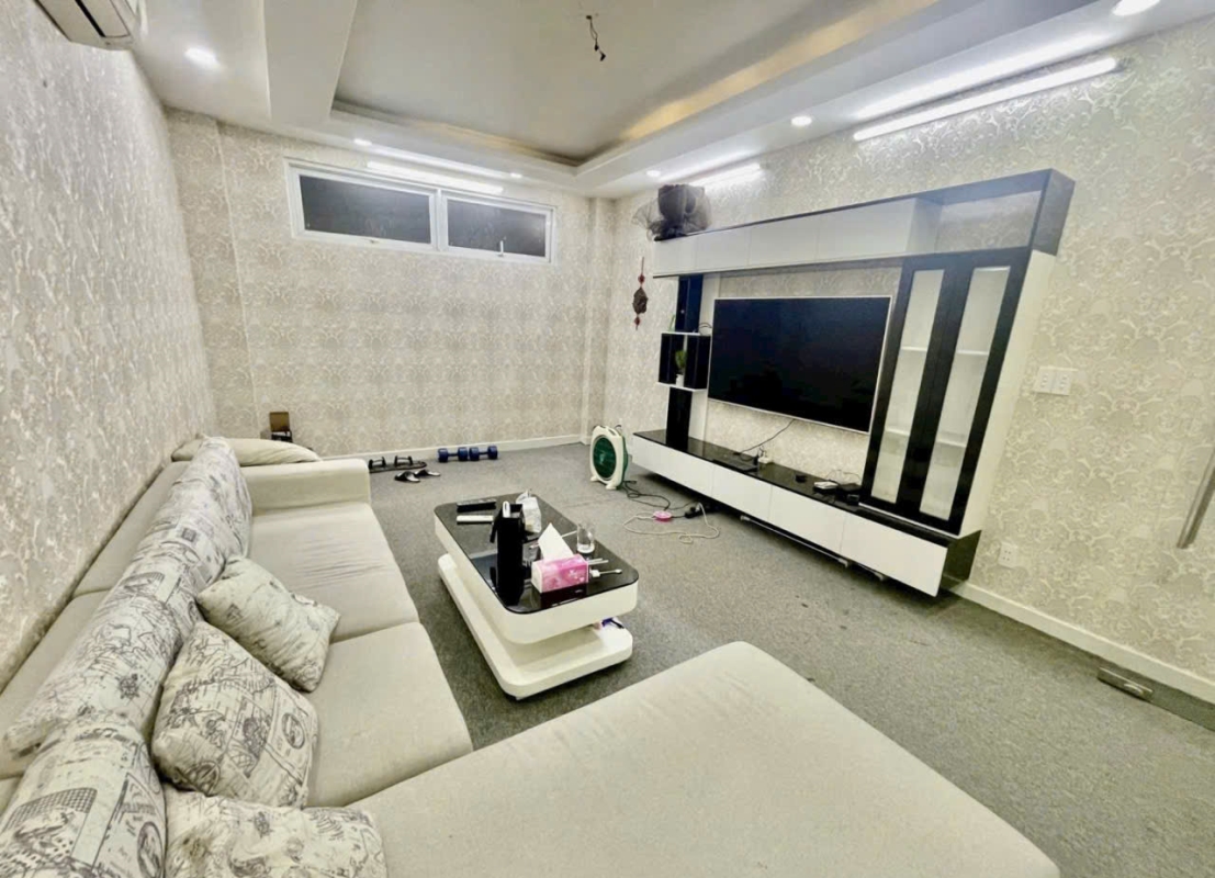 B&aacute;n nh&agrave; phố hẻm xe hơi Cao Thắng, Quận 10 &ndash; 5PN, 3 lầu, sổ hồng ri&ecirc;ng