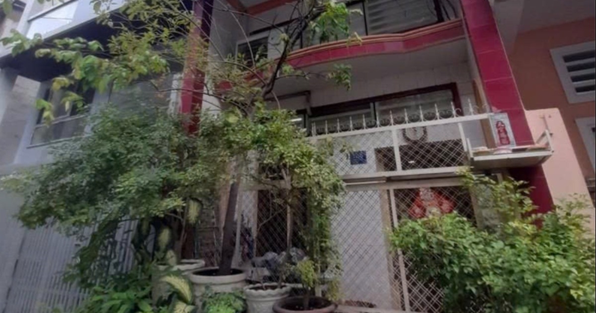 Mua nhà phố hẻm 4-6m quận 10 gần chợ Hồ Thị Kỷ - Đông đúc dân cư